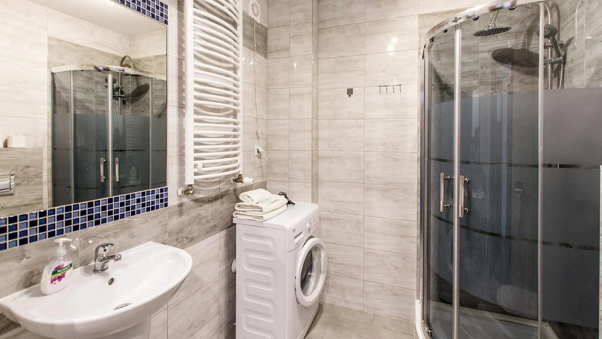 No 30 Stylish Apartment Wroclaw